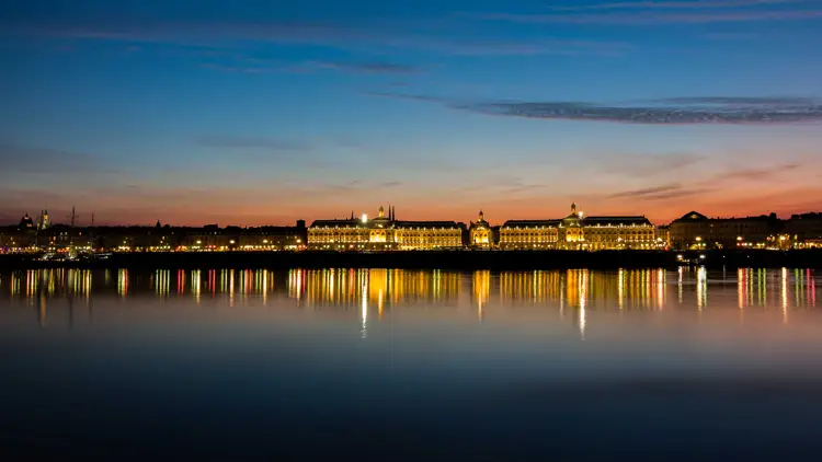 ville bordeaux de nuit