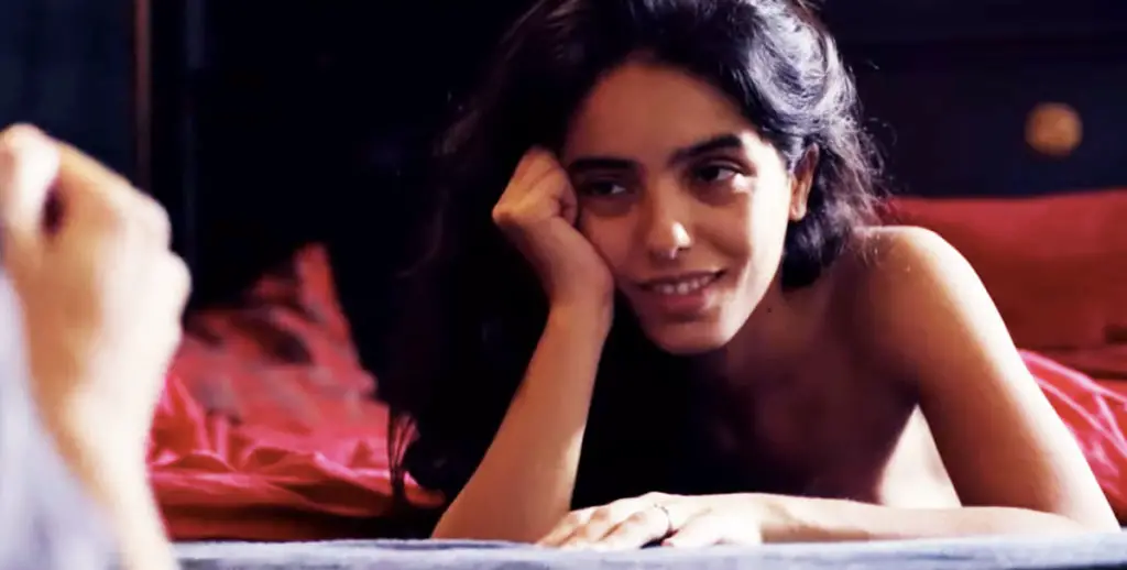 Le film Tu mérites un amour de Hafsia Herzi : un premier film sur la rupture amoureuse