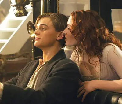 Jack et Rose dans la voiture du Titanic