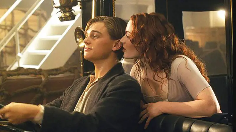 Jack et Rose dans la voiture du Titanic