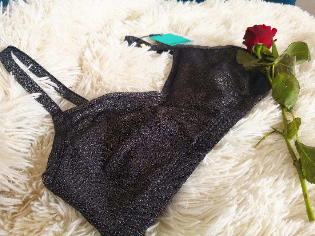 Soutien-gorge sans armatures pour forte poitrine et sexy ?